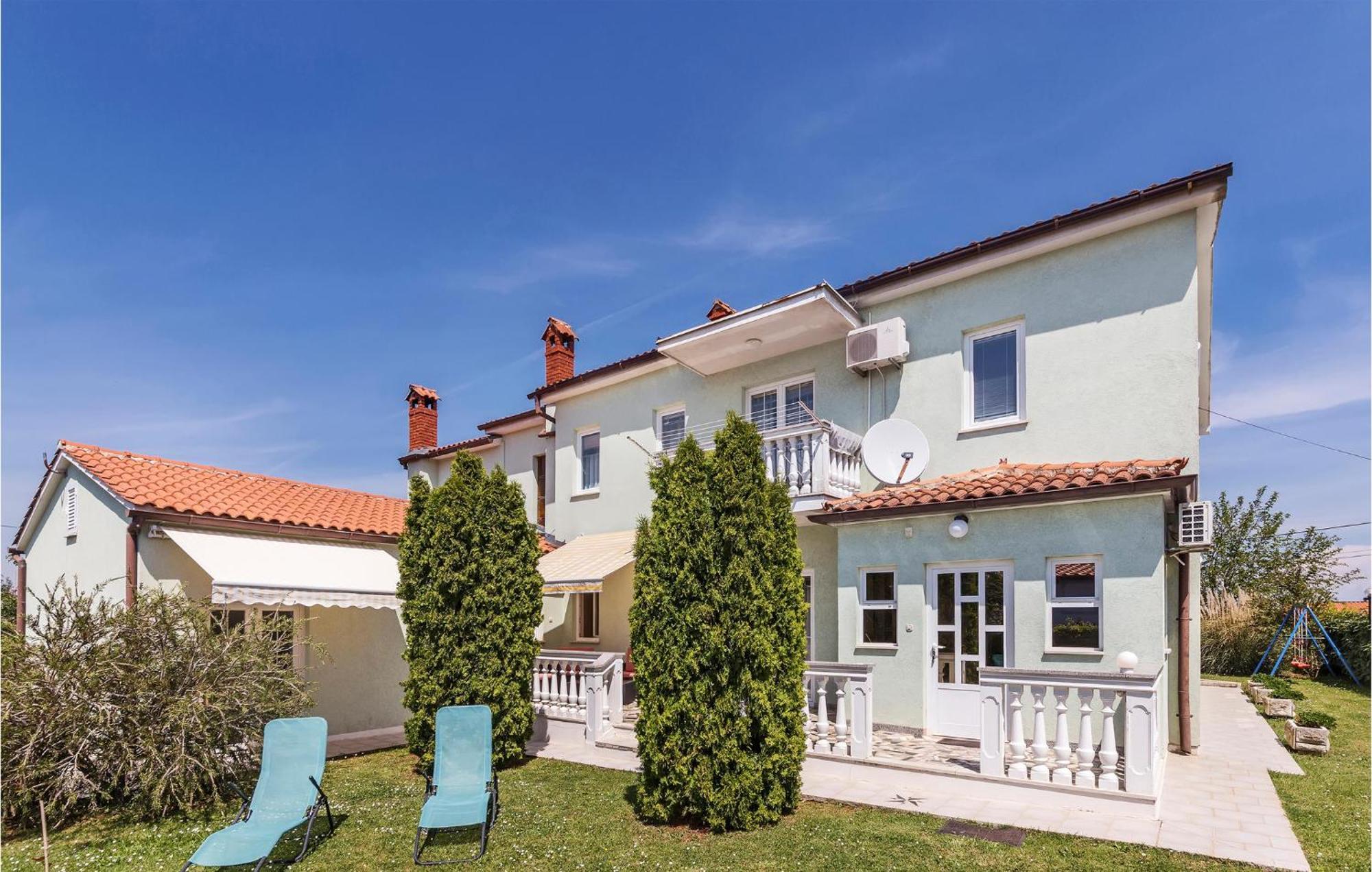 2 Bedroom Beautiful Apartment In Valtura Εξωτερικό φωτογραφία