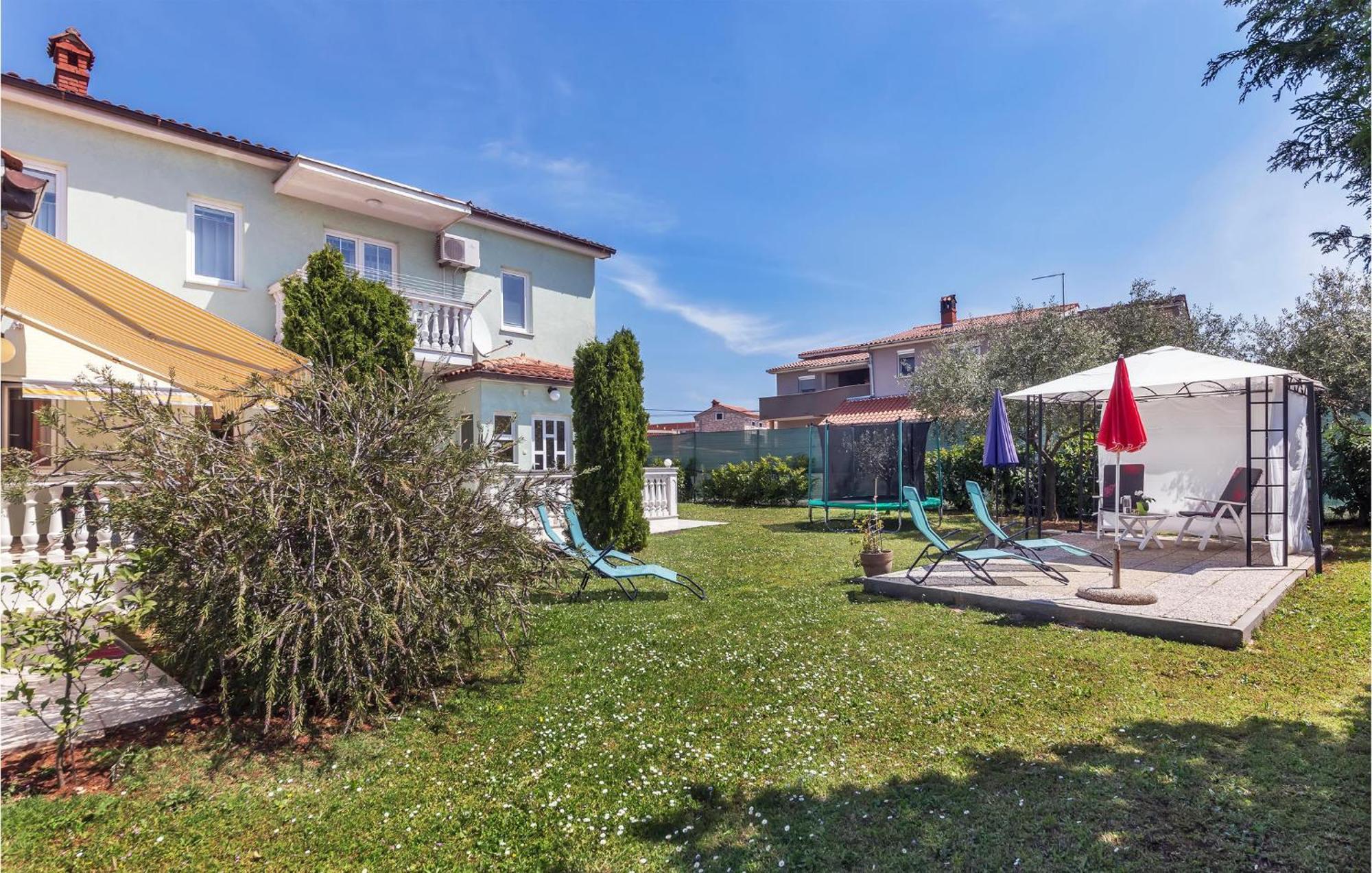 2 Bedroom Beautiful Apartment In Valtura Εξωτερικό φωτογραφία